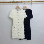 Vestido c/textura e botões